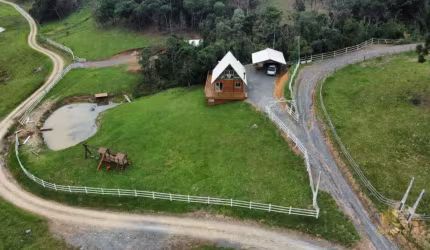 Sitio em Antônio Wagner - Excelente investimento P/POUSADA.
