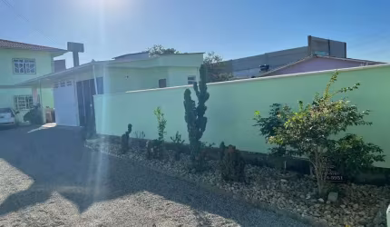 Casa Duplex SOZINHA NO TERRENO