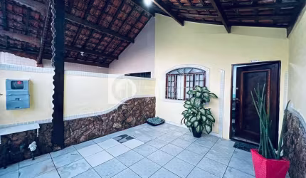 Casa com 2 dorms, Maracanã, Praia Grande