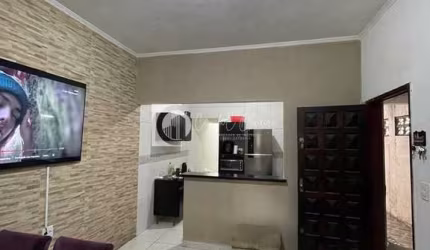 Casa geminada dois dormitórios ocian
