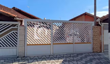 Casa Geminada 100 metros da praia, 2 quartos, Real, PG