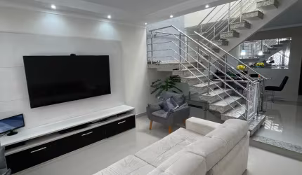 Lindo sobrado novo e reformado no Tucuruvi