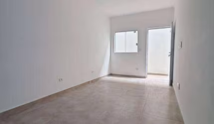 Sobrado com 2 dormitórios em condominio  à venda, 56 m² por R$ 215.000 - Parque das Américas - Praia Grande/SP