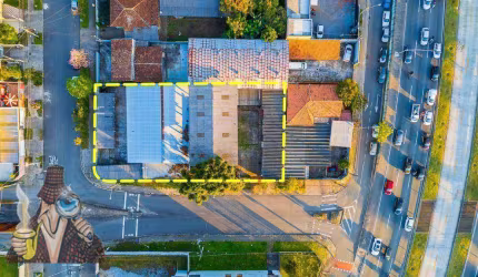Barracão à venda, 550 m² por R$ 2.470.000,00 - Tarumã - Curitiba/PR