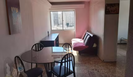 Apartamento com 1 dormitório para alugar, 34 m² por R$ 1.777,50/mês - Centro - Curitiba/PR