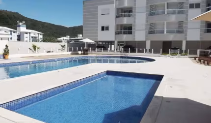 350 metros até a praia!