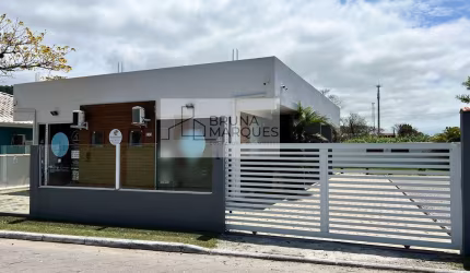 3 APARTAMENTOS + SALA COMERCIAL!