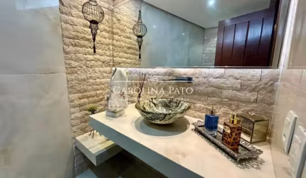 Apartamento alto padrão, totalmente reformado