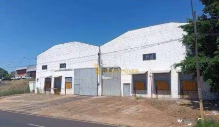 Barracão com 8 Docas e 1520m² para alugar