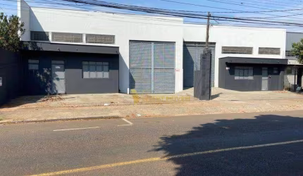 Barracões com 388m² para alugar