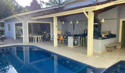 Ótima casa com 3 dormitórios, espaço gourmet e piscina na praia do Lázaro em Ubatuba!