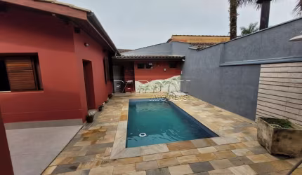 Ótima casa a apenas 200 metros do mar no condomínio Pedra Verde, praia do Lázaro em Ubatuba!