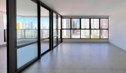 Apartamento à venda em Maringá, Zona Armazém, com 3 suítes, com 179 m²