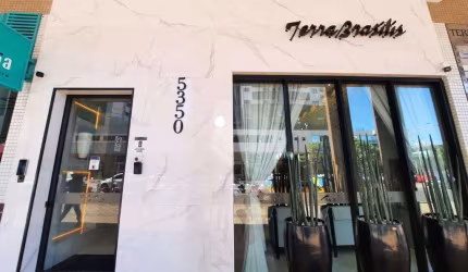 Apartamento à venda em Maringá, Zona 01, com 4 quartos, com 136.77 m², Terra Brasilis