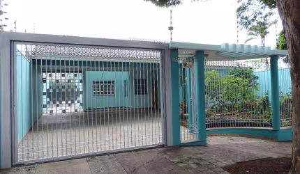 Casa com 367.89 m² e 4 Quartos à Venda na Zona 02 - Maringá