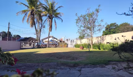 Sobrado com 170 m² e 5 Quartos à Venda na Zona 06 - Maringá