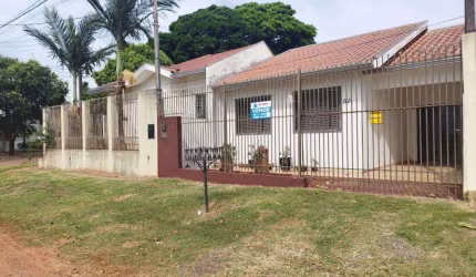 Casa com 184.4 m² e 3 Quartos à Venda no Distrito de Iguatemi - Maringá