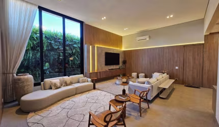 Casa com 348.07 m² e 4 Suites à Venda na Zona 08 - Morada do Lago - Maringá