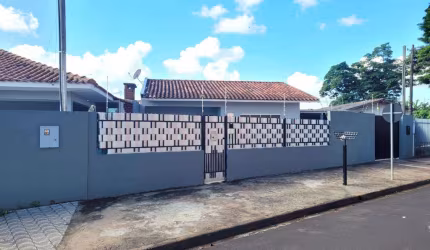 Casa para alugar em Maringá, Jardim Liberdade, com 2 quartos, com 77 m²