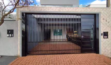 Sobrado com 233.78 m² e 2 Quartos à Venda no Centro - Mandaguaçu