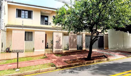 Sobrado à venda em Maringá, Jardim Novo Horizonte, com 4 quartos, com 171.32 m²