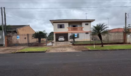 Sobrado com 270.6 m² e 4 Quartos à Venda na Vila Morangueira - Maringá