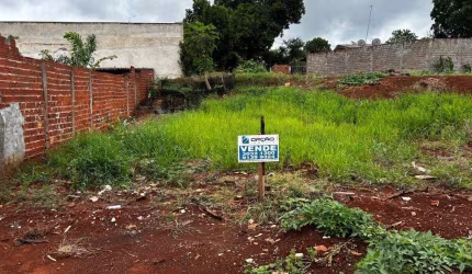 Terreno com 301.41 m² à Venda no Centro - Marialva