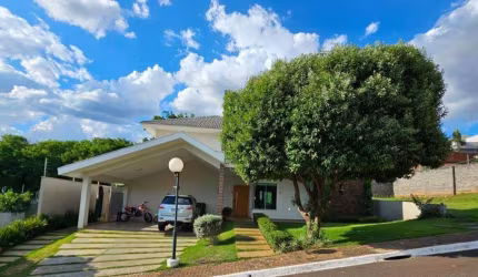 Casa com 337.13 m² e 4 Quartos à Venda no Jardim Novo Horizonte - Maringá