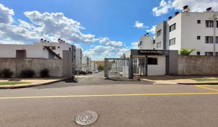 Apartamento para alugar em Maringá, Jardim Guairacá, com 2 quartos, com 43.09 m², Santa Clara