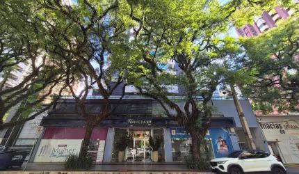 Apartamento à venda em Maringá, Zona 01, com 3 suítes, com 145.53 m², Edifício Torre da XV