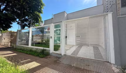 Casa com 98.46 m² e 3 Quartos à Venda na Zona 02 - Maringá