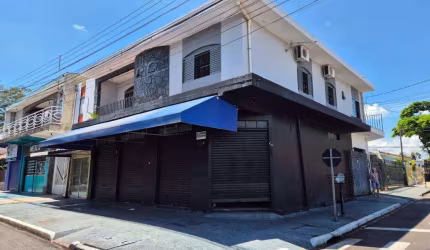 Salão Comercial 94,19 m² + Apartamento 135,34 m² à Venda no Jardim da Glória - Maringá