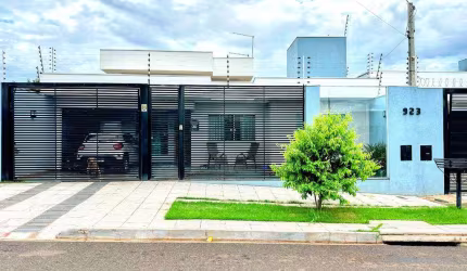 Casa com 222 m² e 4 Quartos à Venda no Bom Jardim - Maringá