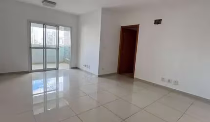 Apartamento à venda em Maringá, Zona 07, com 3 quartos, com 106.38 m², Torre De Queluz