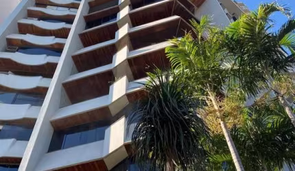 Apartamento com 291.84 m² e 4 Quartos à Venda na Zona 04 - Maringá