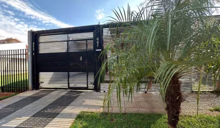 Casa com 105 m² e 3 Quartos à Venda no Jardim Novo Oásis - Maringá