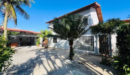 Casa para Venda em Itanhaém, Cibratel 2, 6 dormitórios, 4 suítes, 2 banheiros, 8 vagas