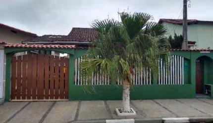 Casa para Venda em Itanhaém, Loty, 4 dormitórios, 1 suíte, 3 banheiros