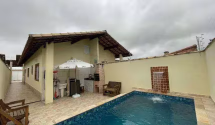 Casa para Venda em Mongaguá, Balneário Plataforma, 2 dormitórios, 1 suíte, 1 banheiro, 2 vagas