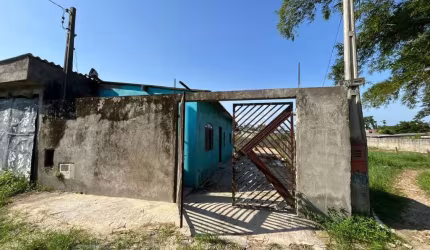 Casa para Venda em Itanhaém, Umuarama, 1 dormitório, 1 banheiro, 3 vagas