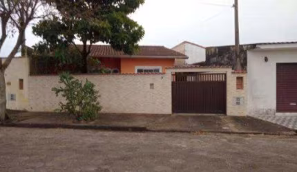 Casa para Venda em Itanhaém, Ivoty, 3 dormitórios, 1 banheiro, 3 vagas