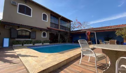 Casa para Venda em Itanhaém, Suarão, 5 dormitórios, 3 suítes, 3 banheiros, 10 vagas
