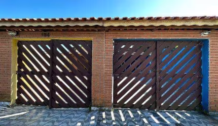 Casa para Venda em Itanhaém, Gaivota, 1 dormitório, 1 banheiro, 2 vagas