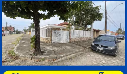 Casa para Venda em Itanhaém, Grandesp, 3 dormitórios, 1 suíte, 1 banheiro, 4 vagas