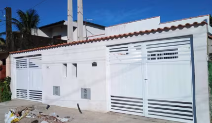Casa para Venda em Itanhaém, Nossa Senhora do Sion, 2 dormitórios, 1 suíte, 1 banheiro, 2 vagas