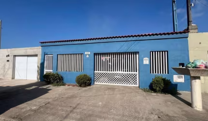 Casa para Venda em Peruíbe, Estância Balneária Antônio Novaes, 1 dormitório, 1 banheiro, 6 vagas