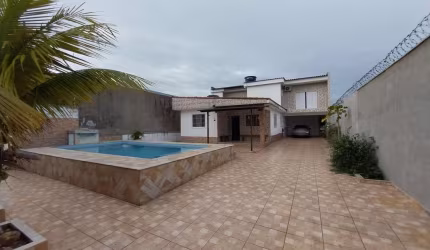 Casa para Venda em Peruíbe, Jardim dos Prados, 4 dormitórios, 2 suítes, 1 banheiro, 6 vagas