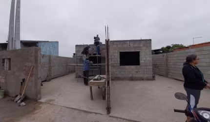Casa para Venda em Itanhaém, Bopiranga, 2 dormitórios, 1 suíte, 1 banheiro, 2 vagas