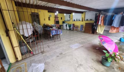 Casa para Venda em Itanhaém, Regina, 2 dormitórios, 1 suíte, 1 banheiro, 5 vagas