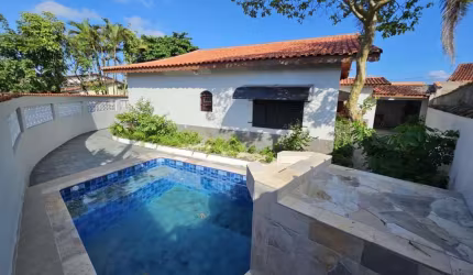 Casa para Venda em Mongaguá, Agenor de Campos, 3 dormitórios, 1 banheiro, 3 vagas